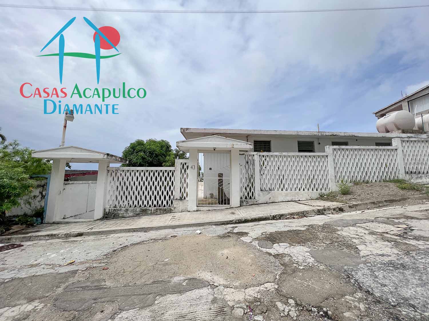 Lomas de Cortés Casa 43 - Fachada 2